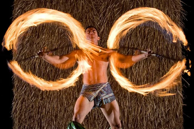 Maui Nui Luau at Black Rock